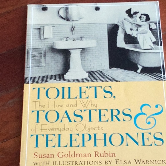 🚽TOILETS ☎️TOASTERS & TELEPHONES 🍞GREAT GIFT 🎁 - Picture 1 of 16